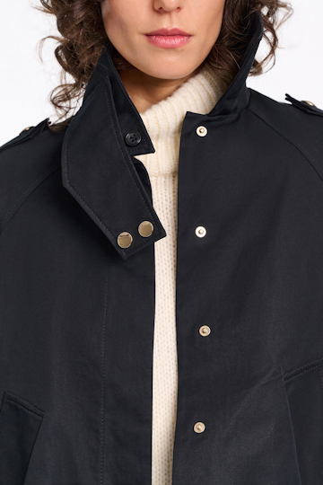 Dorothee Schumacher Short cotton coat pure black