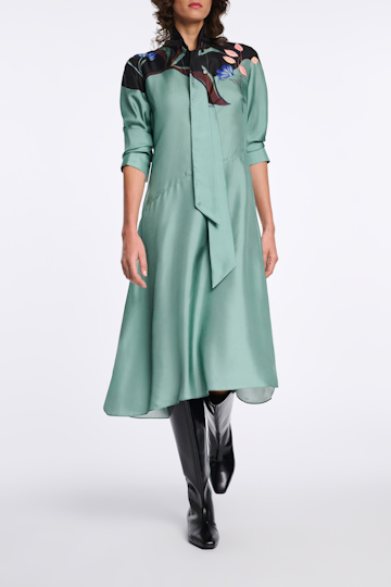 Dorothee Schumacher Hemdblusenkleid mit Signature-Print 057
