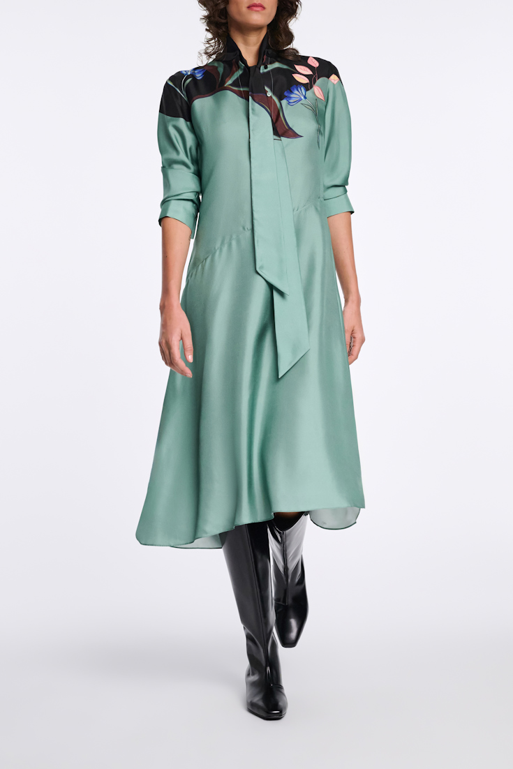Dorothee Schumacher Hemdblusenkleid mit Signature-Print 057