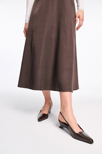 Dorothee Schumacher Slingback graphic contour wedges chocolate tweed