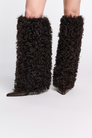 Dorothee Schumacher Sheepskin spats dark chocolate