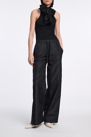 Dorothee Schumacher Schal aus Seidenchiffon pure black