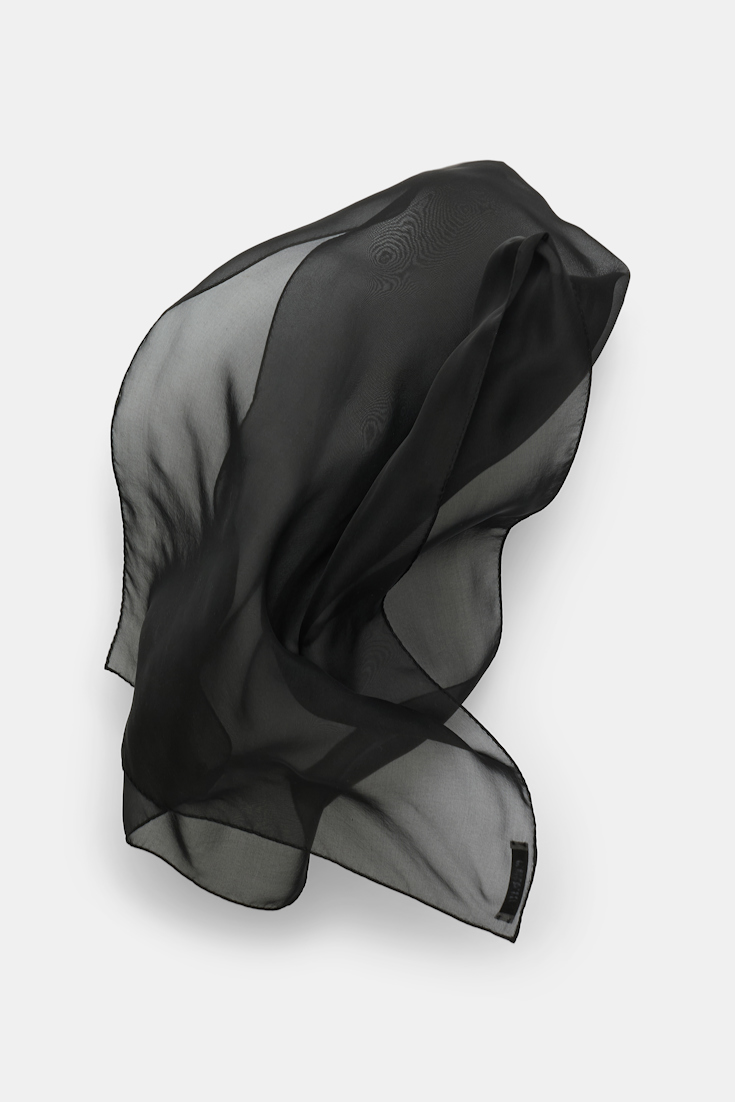 Dorothee Schumacher Schal aus Seidenchiffon pure black