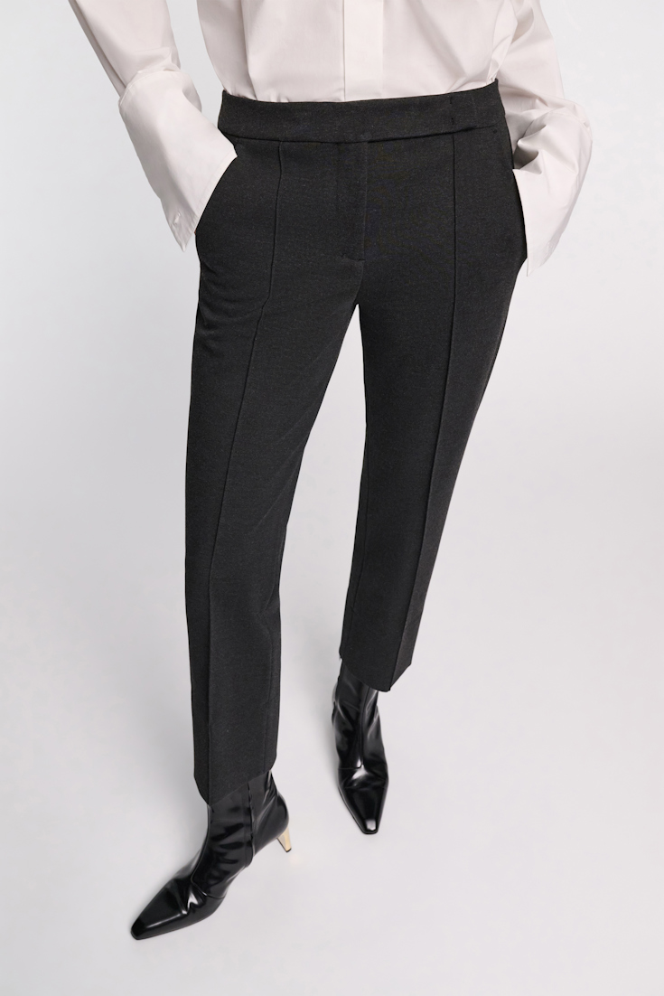 Dorothee Schumacher Hose mit schmalem Bein aus Punto Milano charcoal melange