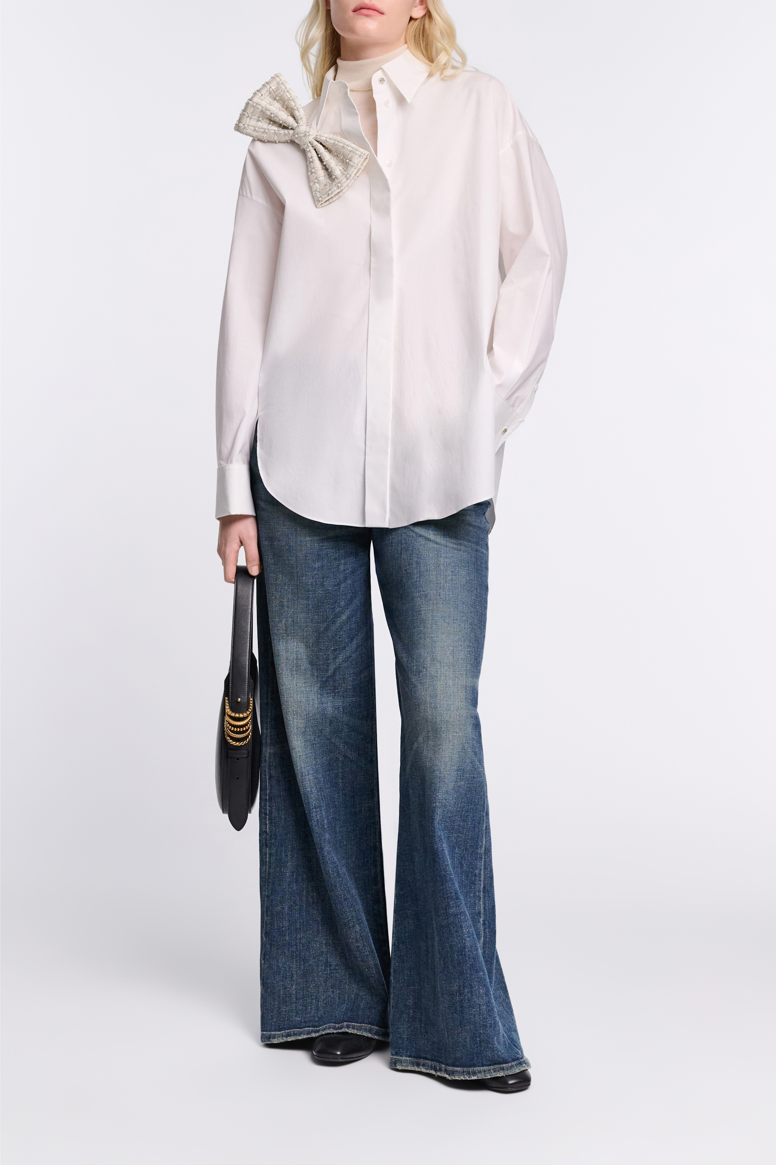 Dorothee Schumacher Poplin shirt with XL sequin bow white pearl