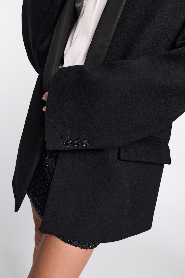 Dorothee Schumacher Oversized tuxedo blazer pure black
