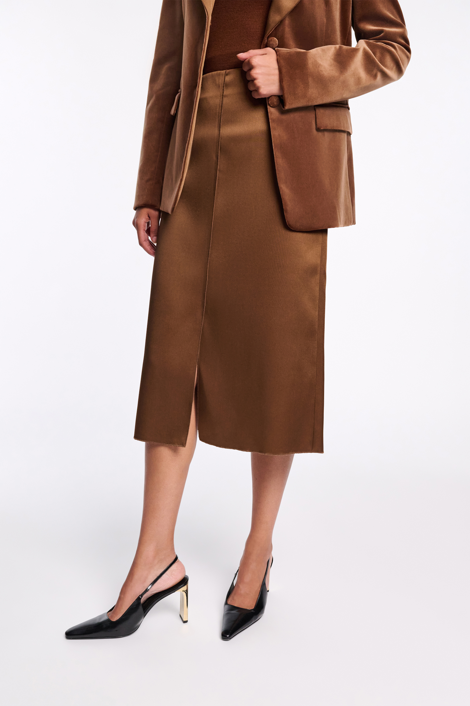 Dorothee Schumacher Slingback pumps with golden heel pure black