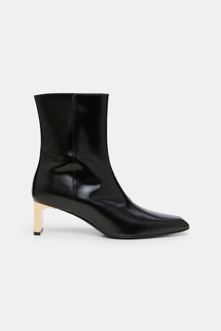 Dorothee Schumacher Ankle Boots mit goldenem Absatz pure black