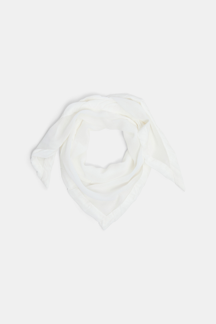 Dorothee Schumacher Triangular scarf with twisted edge details camellia white
