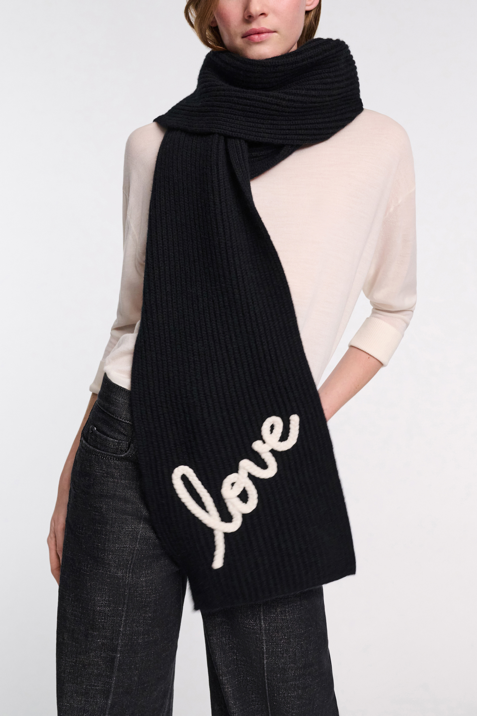Dorothee Schumacher Gerippter Merino-Kaschmir-Schal LOVE pure black