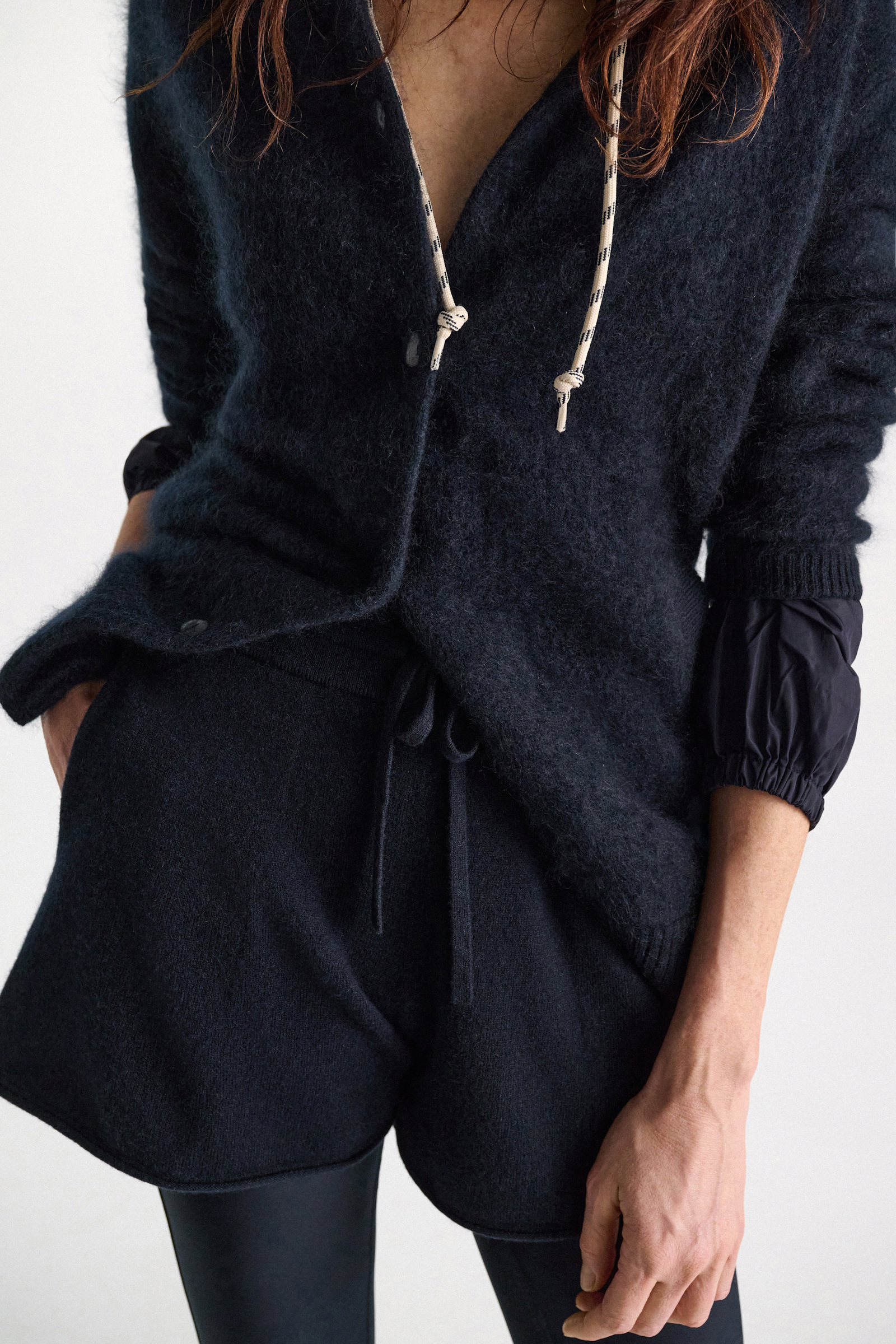 Dorothee Schumacher Merino-Kaschmir-Shorts mit Kordelzug night blue