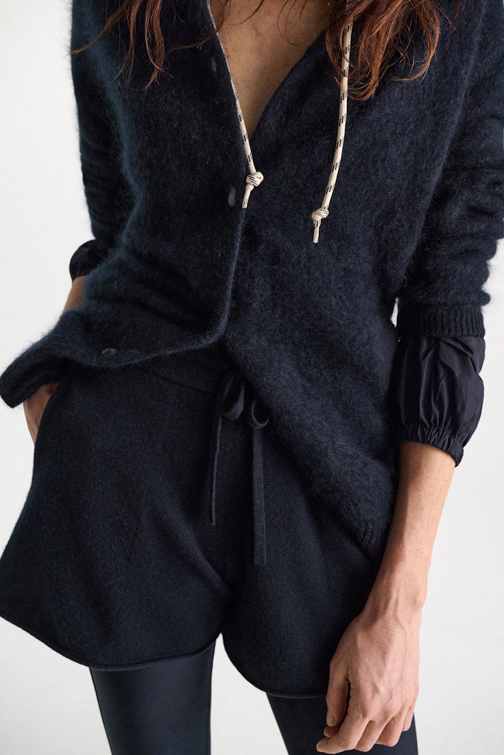 Dorothee Schumacher Merino-Kaschmir-Shorts mit Kordelzug night blue