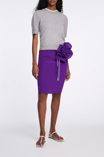 Dorothee Schumacher Silk skirt with XL flower brooch lilac