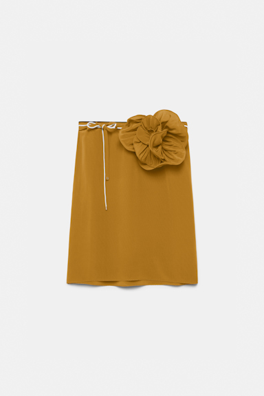 Dorothee Schumacher Silk skirt with XL flower brooch curry