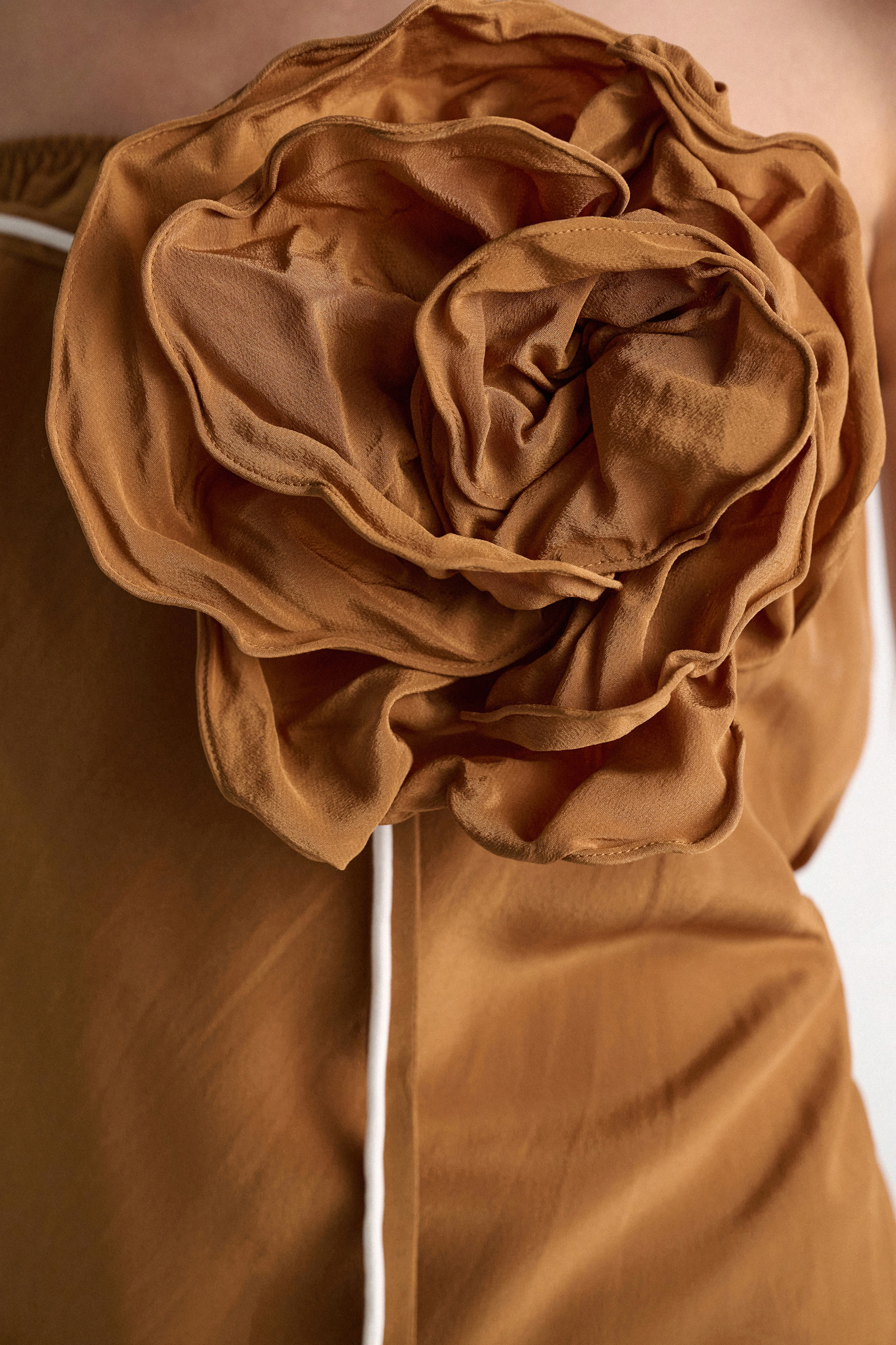 Dorothee Schumacher Silk skirt-tube top hybrid with brooch toffee