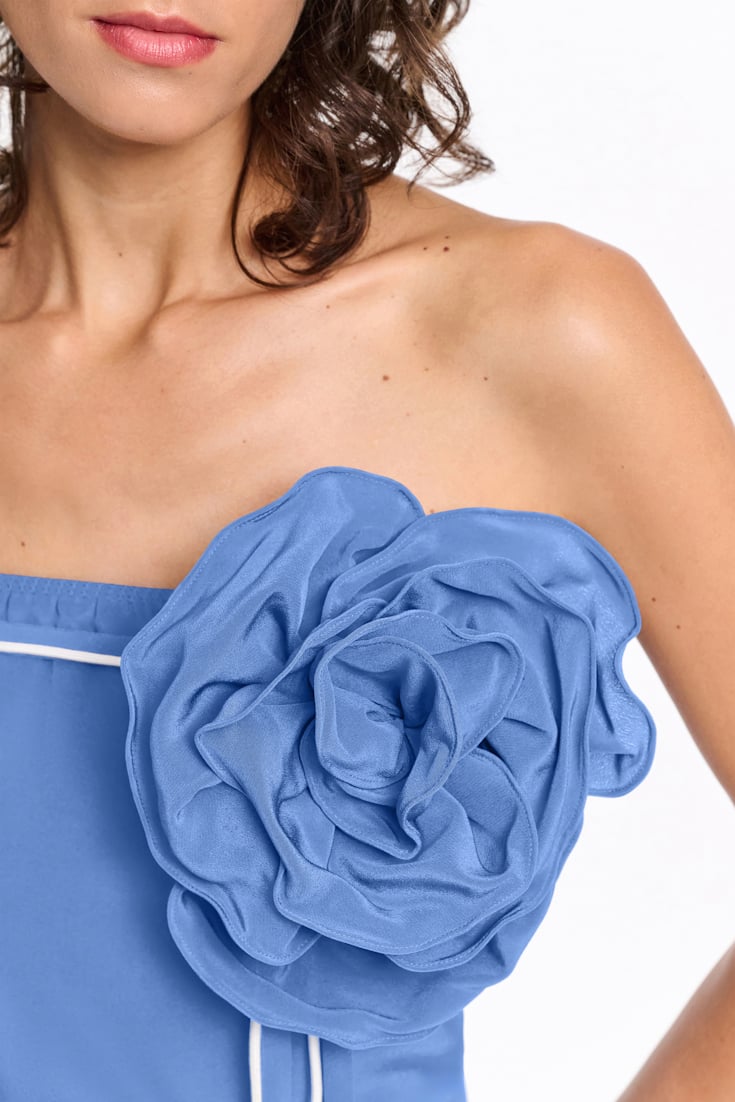 Dorothee Schumacher Silk skirt with XL flower brooch blue
