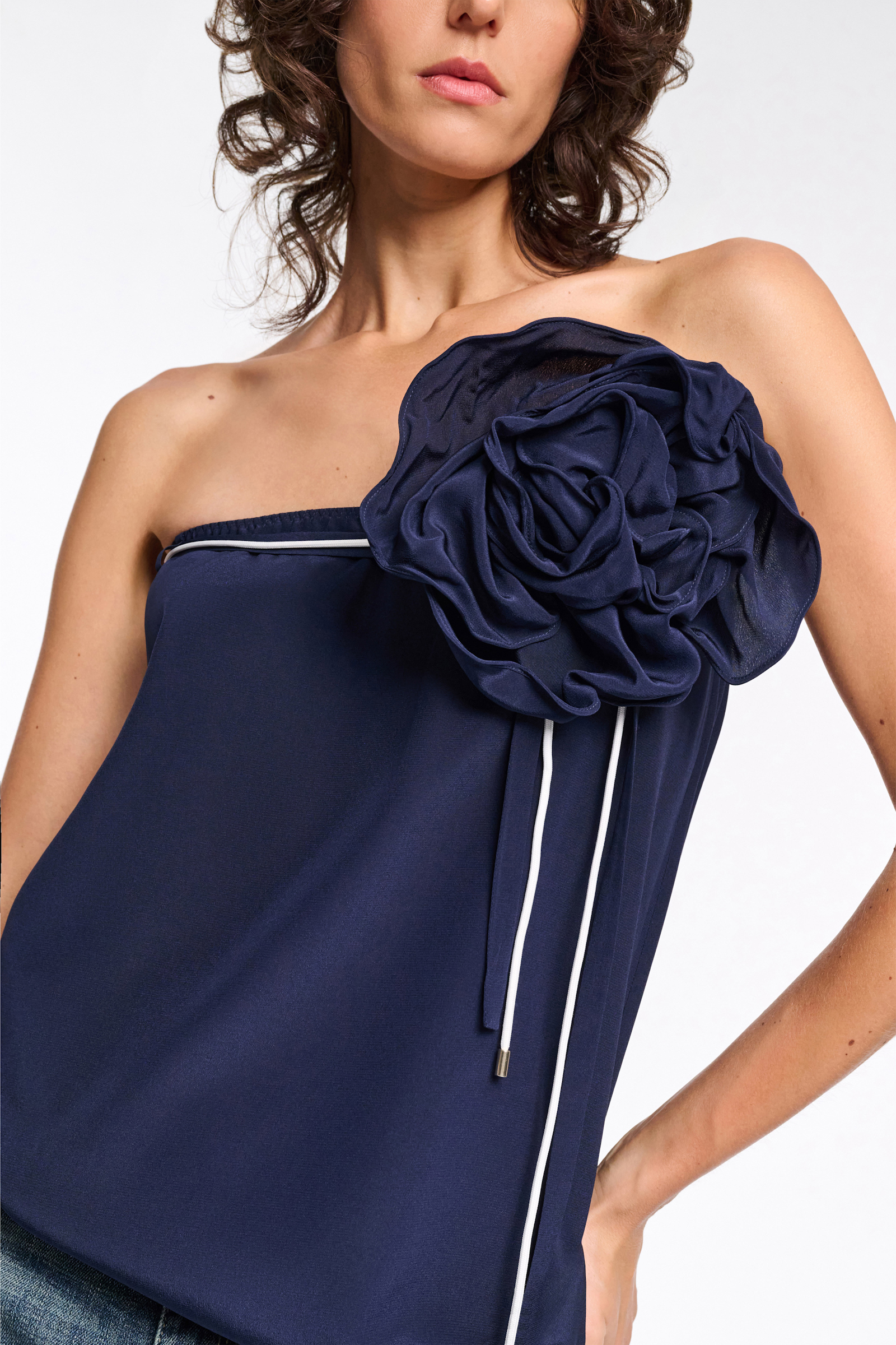 Dorothee Schumacher Silk skirt with XL flower brooch night blue