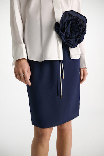 Dorothee Schumacher Silk skirt-tube top hybrid with brooch night blue