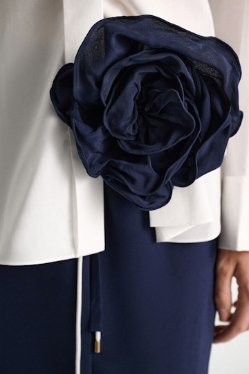 Dorothee Schumacher Silk skirt-tube top hybrid with brooch night blue