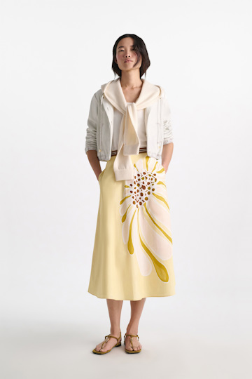 Dorothee Schumacher Hood accessory camellia white