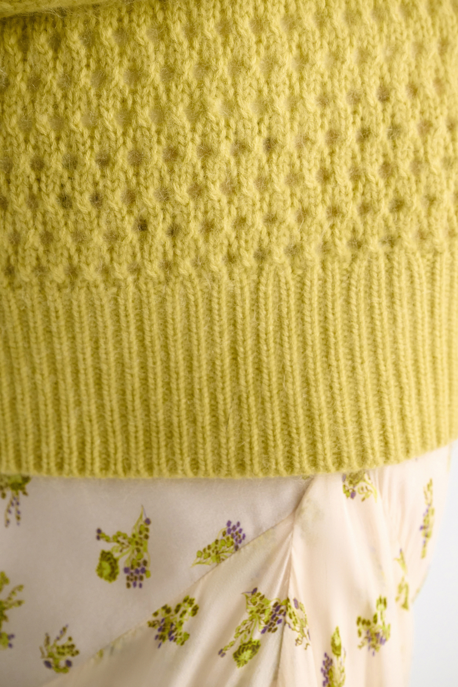 Dorothee Schumacher Open knit Merino-cashmere pullover goldfinch