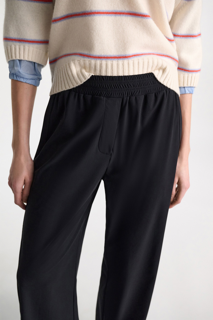 Dorothee Schumacher Track pants in technical jersey pure black