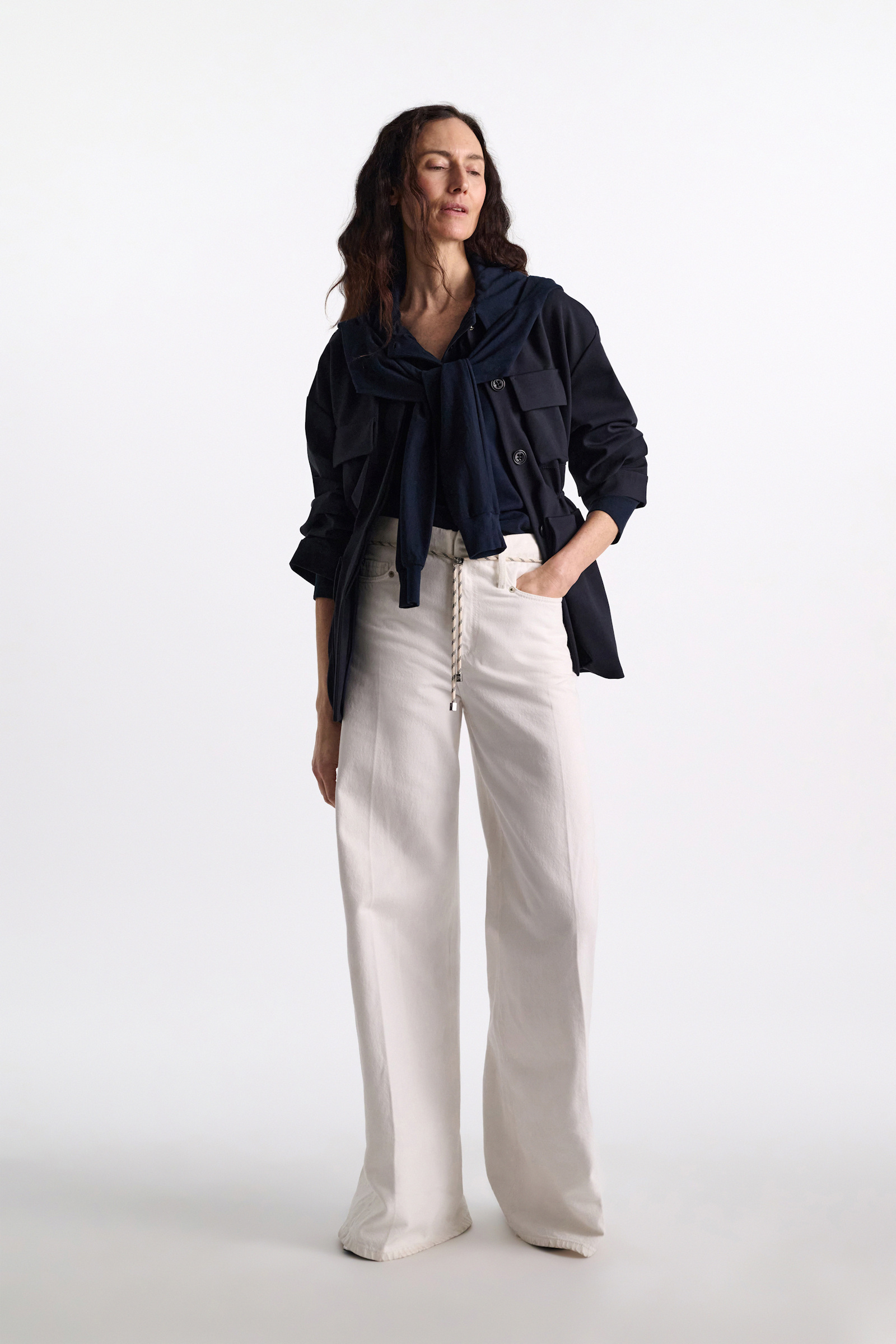 Dorothee Schumacher Longsleeve mit Kapuze und Lagenlook dark navy