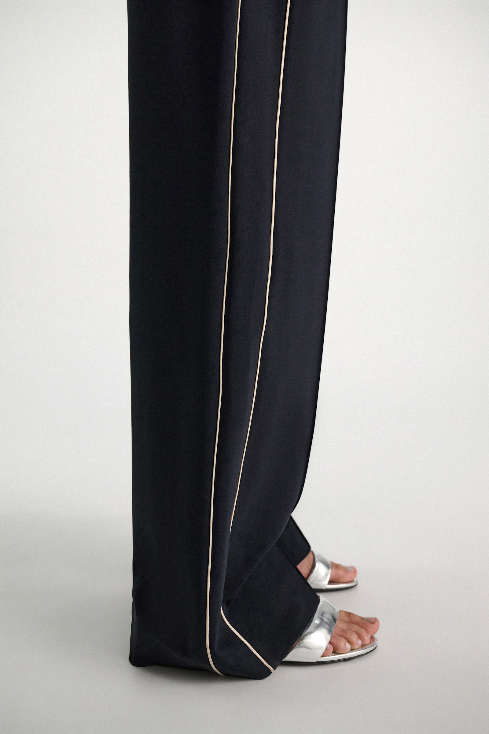 Dorothee Schumacher Wool jogging pants dark navy