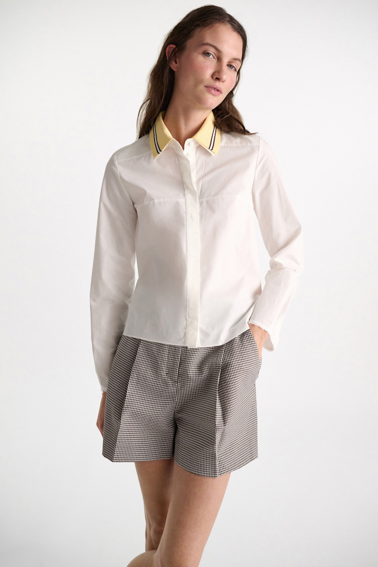 Dorothee Schumacher Karierte Shorts aus technischem Leinen white & walnut