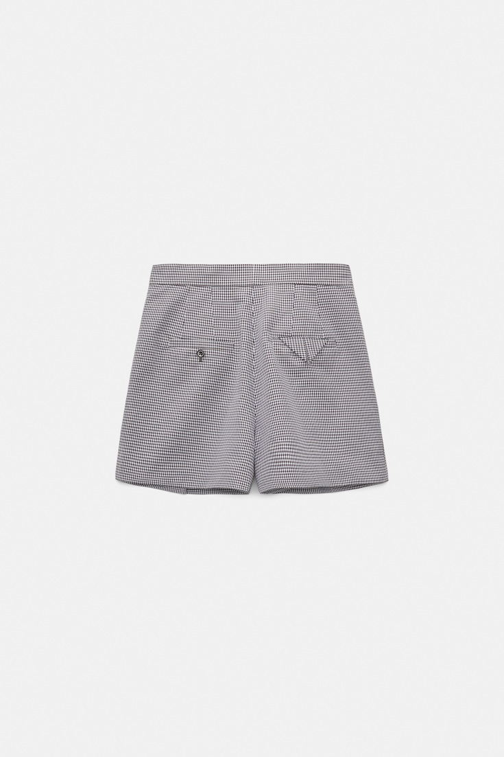 Dorothee Schumacher Karierte Shorts aus technischem Leinen white & walnut