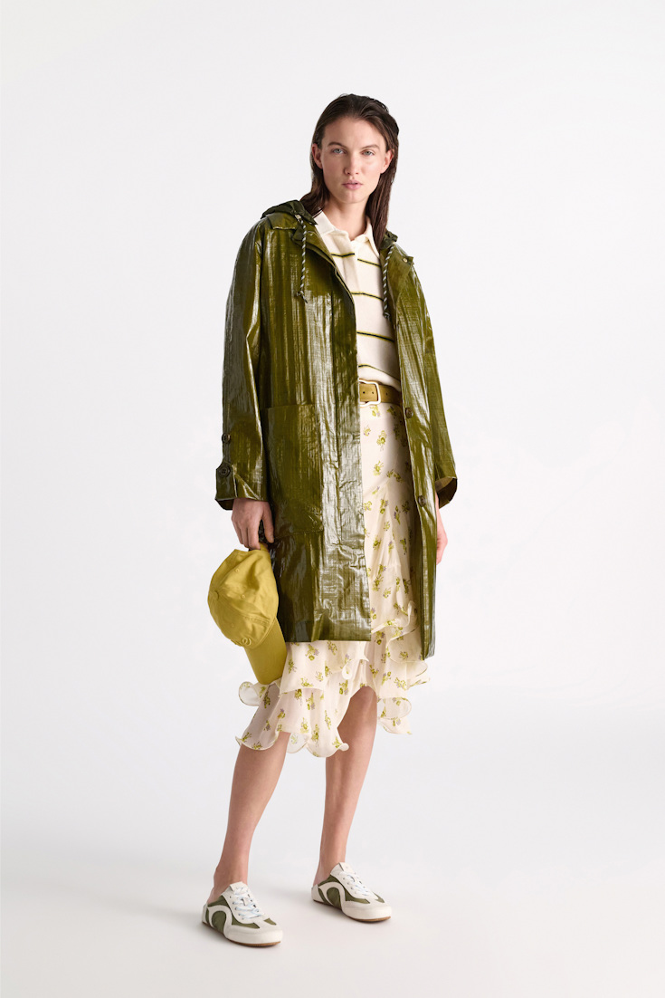 Dorothee Schumacher Patent coat seaweed
