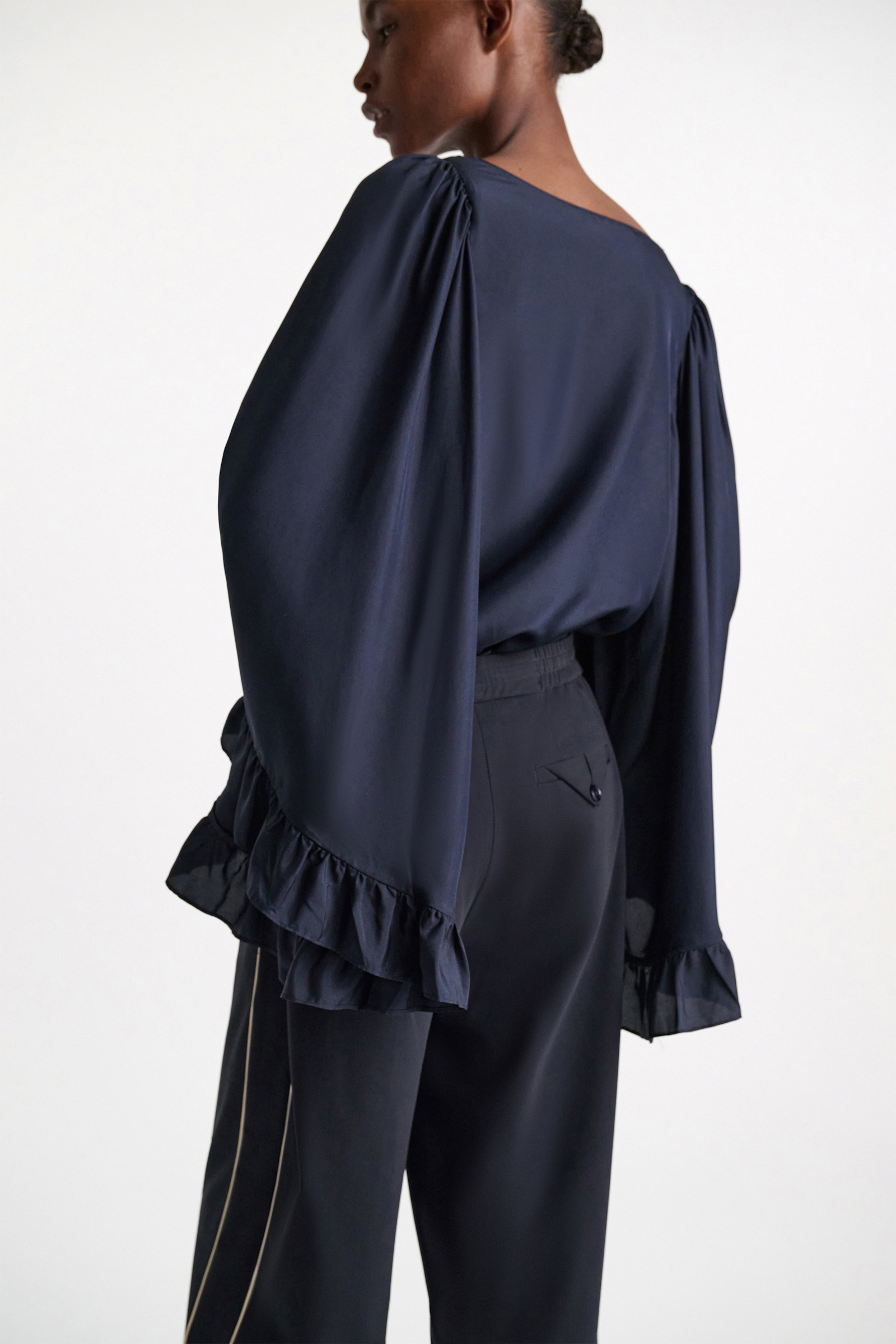 Dorothee Schumacher T-Blouse aus Seiden-Habotai dark navy