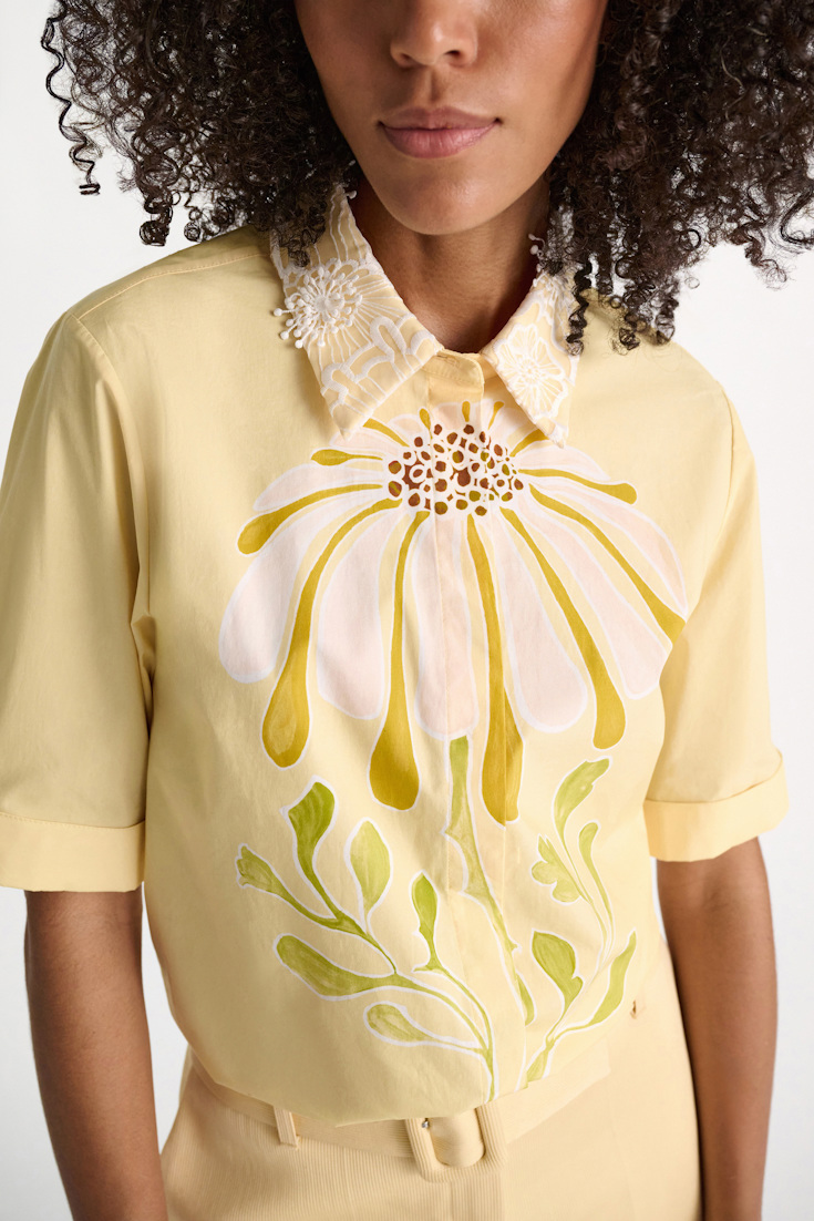 Dorothee Schumacher Bluse mit floralem Signature-Print aus Baumwoll-Popeline dream flower yellow