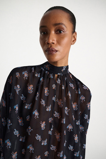 Dorothee Schumacher Extra boxy, printed georgette blouse Little Daydream navy orange