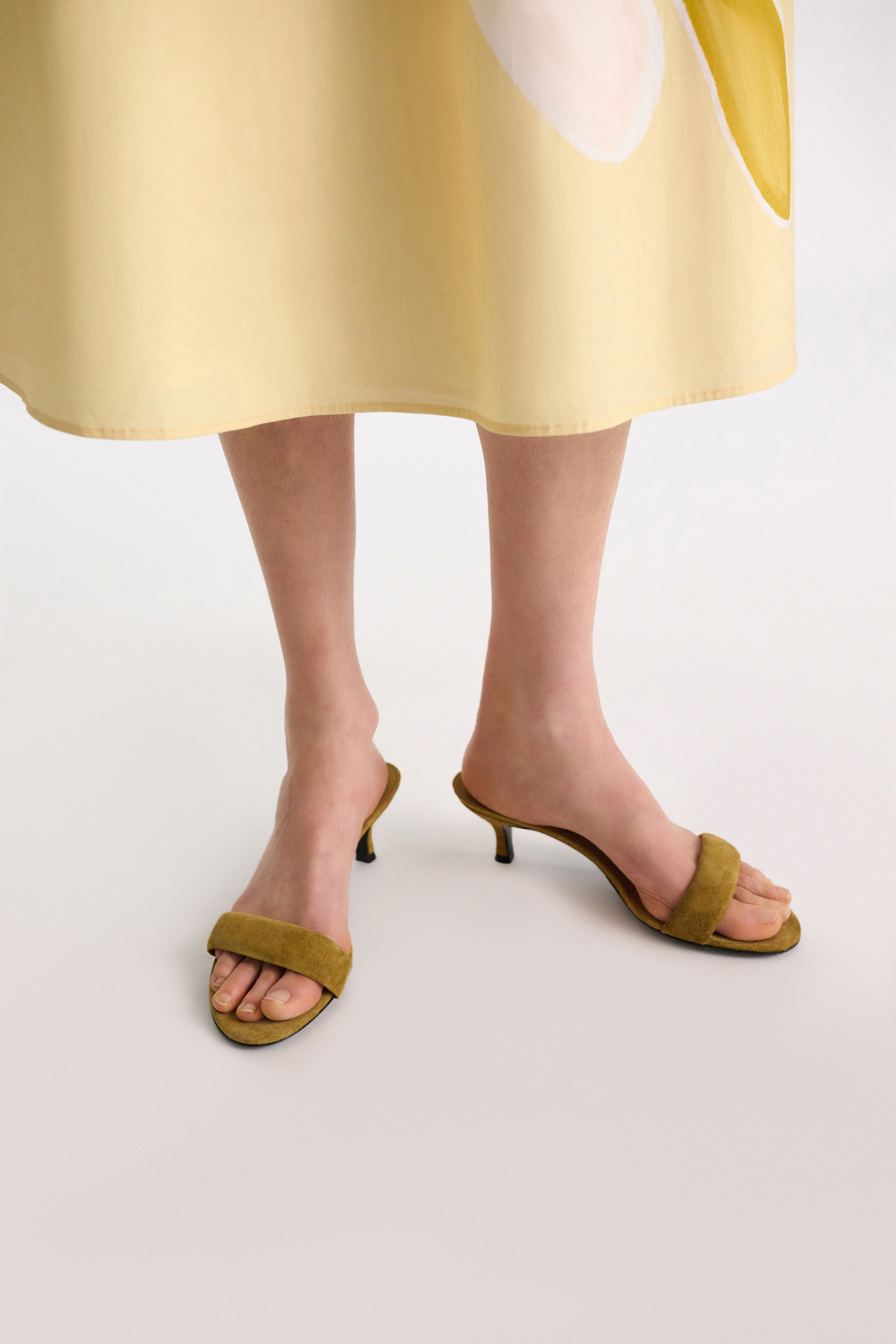 Dorothee Schumacher Kitten heel suede slides with padded strap dafne green