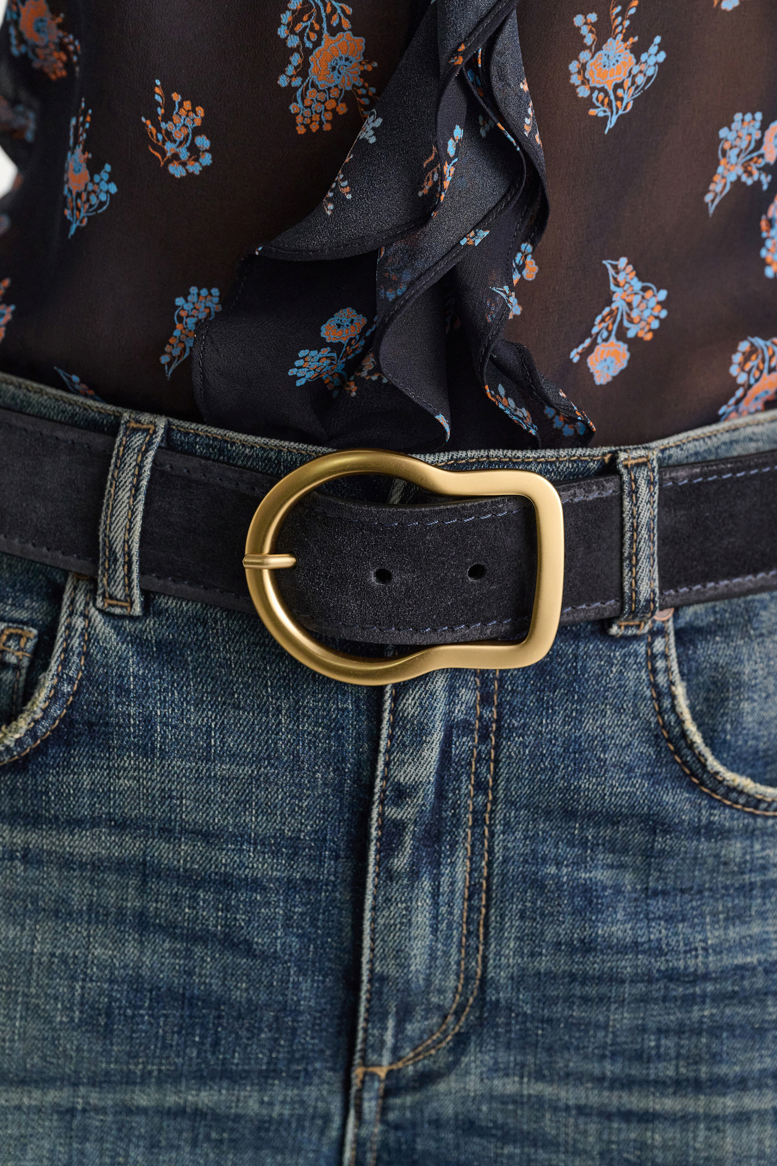 Dorothee Schumacher Gürtel aus Kalbsveloursleder mit gewachstem Effekt midnight blue