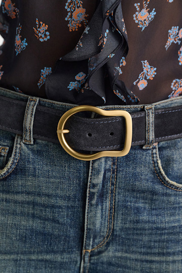 Dorothee Schumacher Waxed suede belt midnight blue