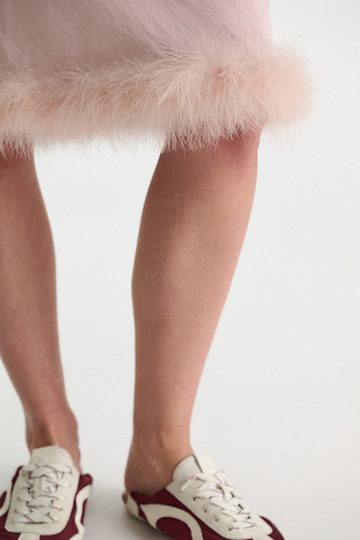 Dorothee Schumacher Knee-length skirt with feathers powder