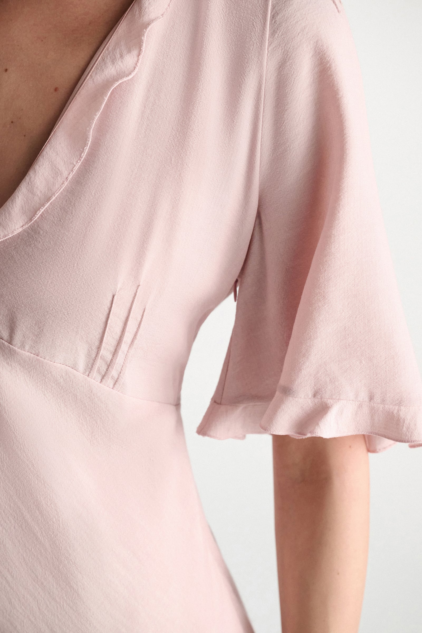 Dorothee Schumacher V-neck midi-dress with flounce trim powder