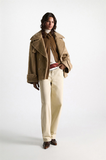 Dorothee Schumacher Extra fine Merino shirt porcini Model Front View