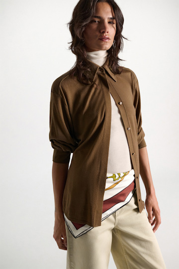 Dorothee Schumacher Extra fine Merino shirt porcini Model Detail View