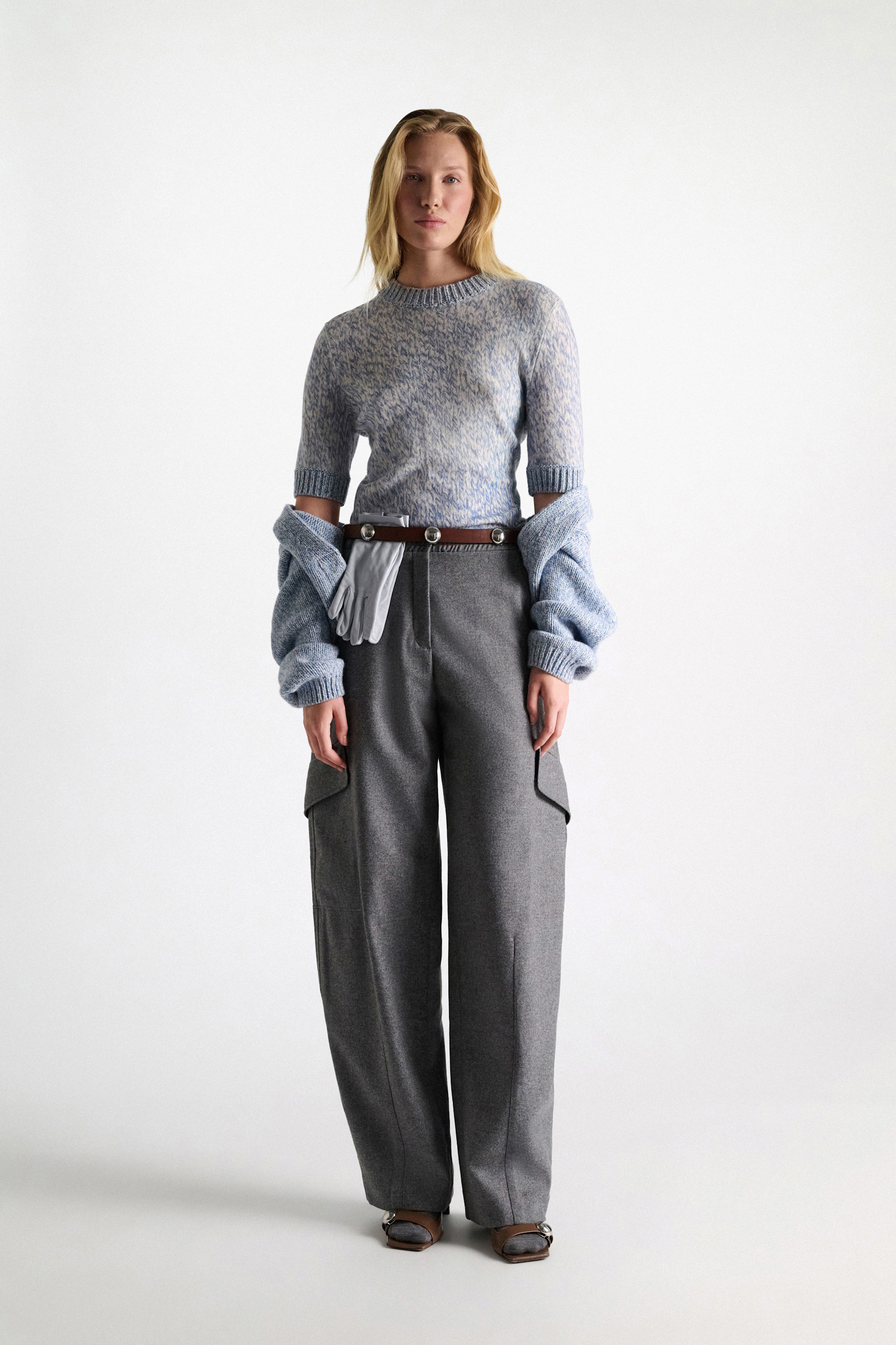 Dorothee Schumacher Merino-cashmere half sleeve pullover blue mouliné Model Front View