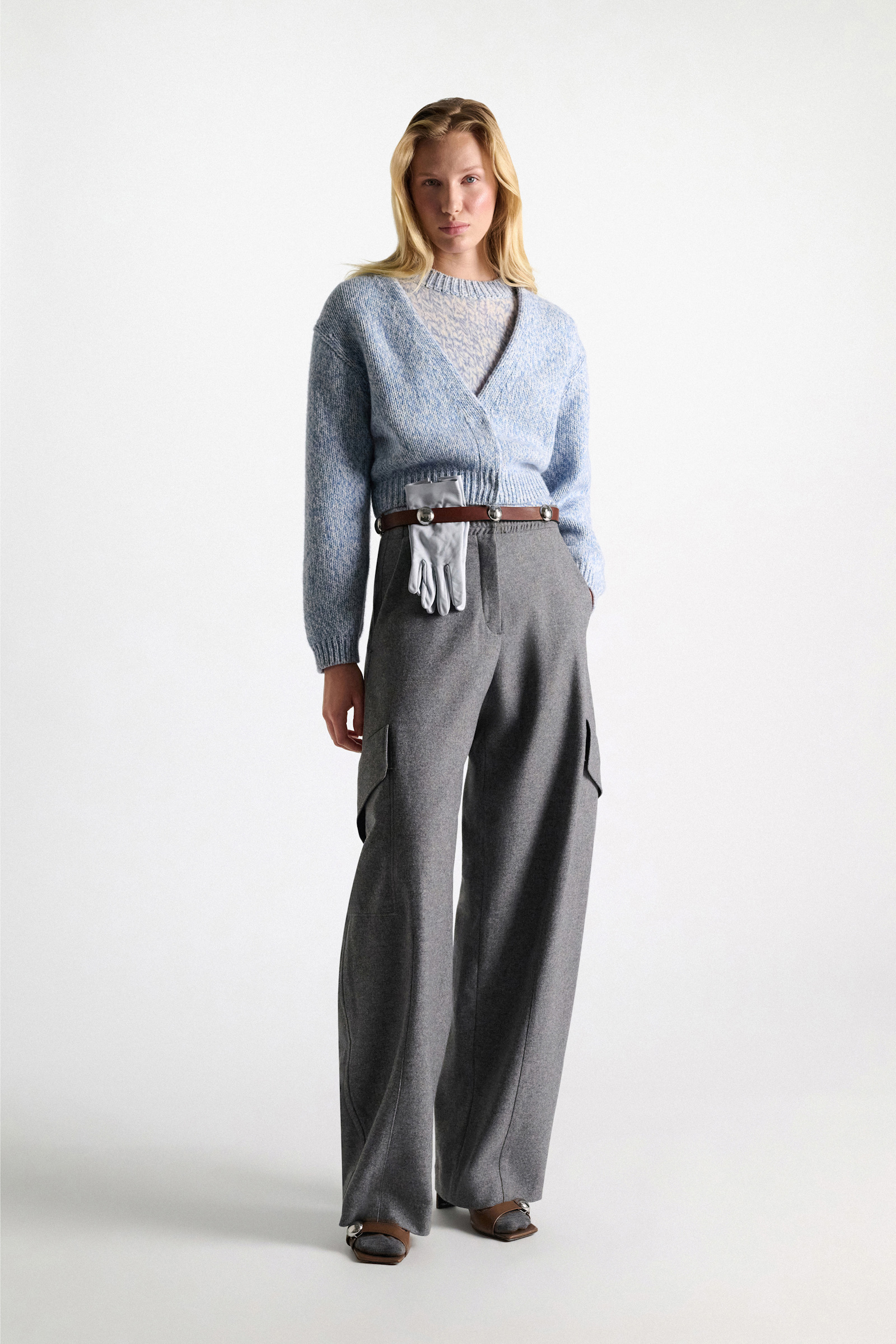Dorothee Schumacher Merino-cashmere half sleeve pullover blue mouliné Model Detail View