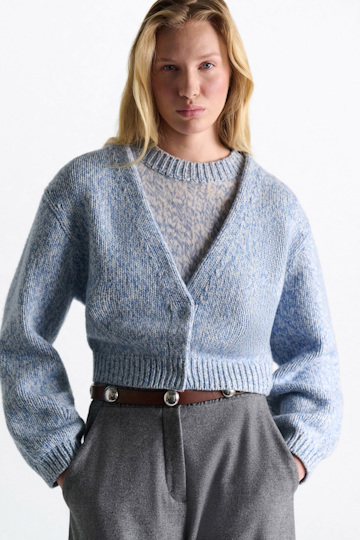 Dorothee Schumacher Merino-cashmere cardigan blue mouliné Model Detail View