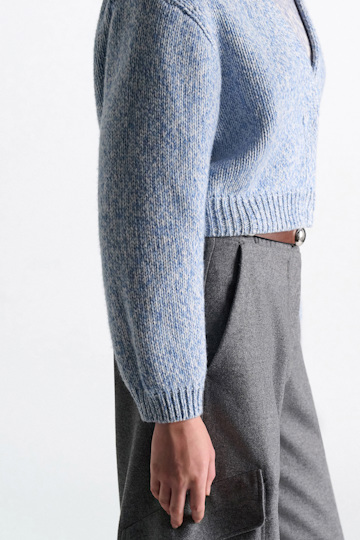 Dorothee Schumacher Merino-cashmere cardigan blue mouliné Model Detail View