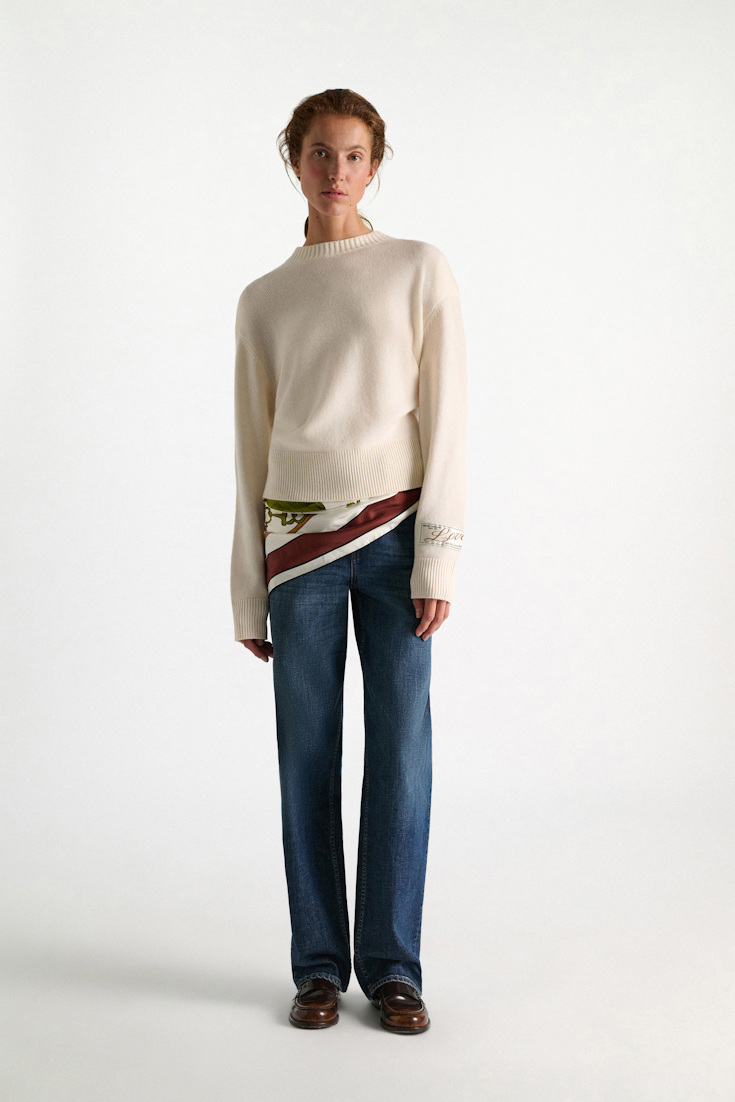 Dorothee Schumacher Pullover mit Rundhals aus Merino und Kaschmir camellia white Model Detail View