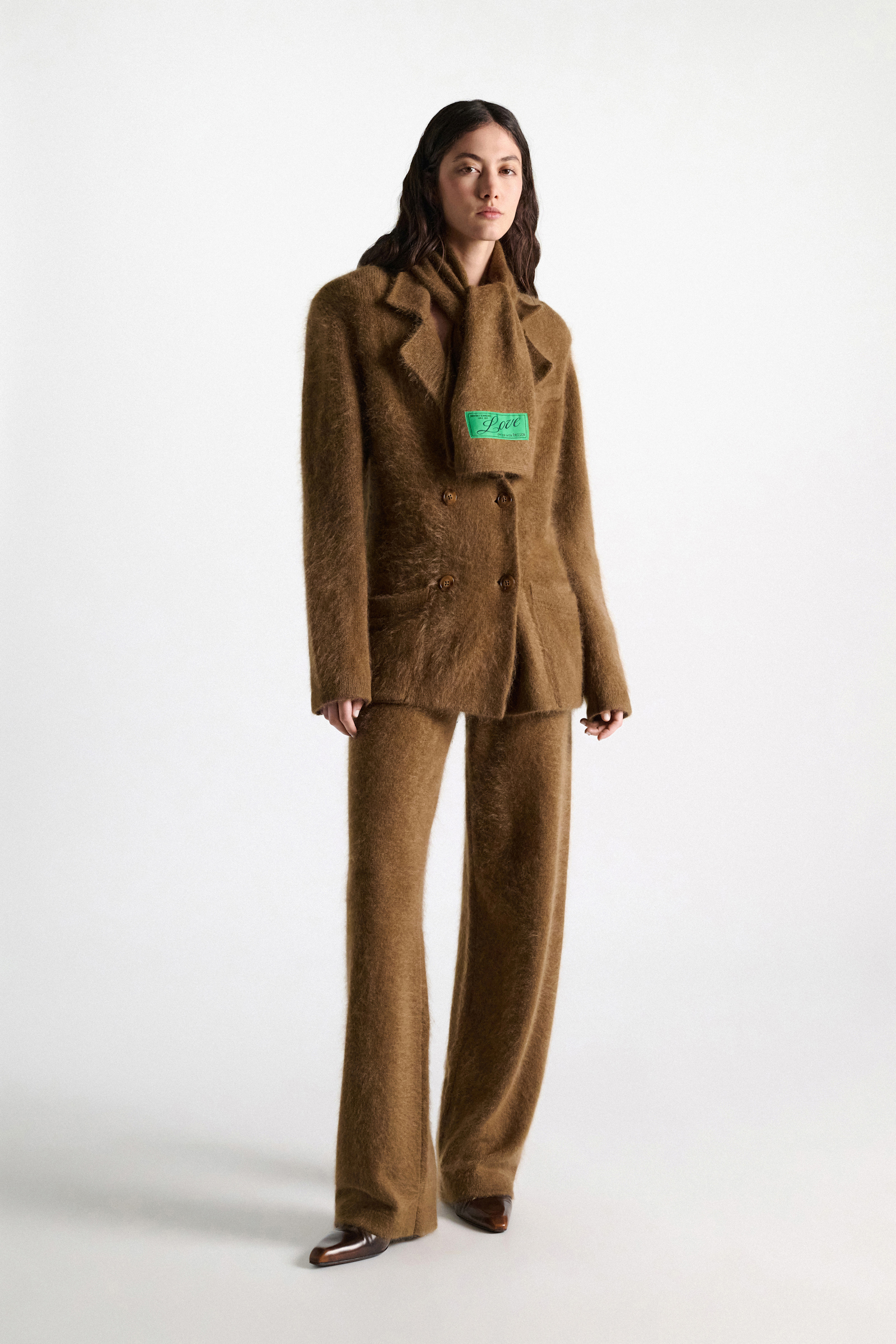 Dorothee Schumacher Zweireiher-Blazer aus Merino und Kaschmir porcini Model Detail View
