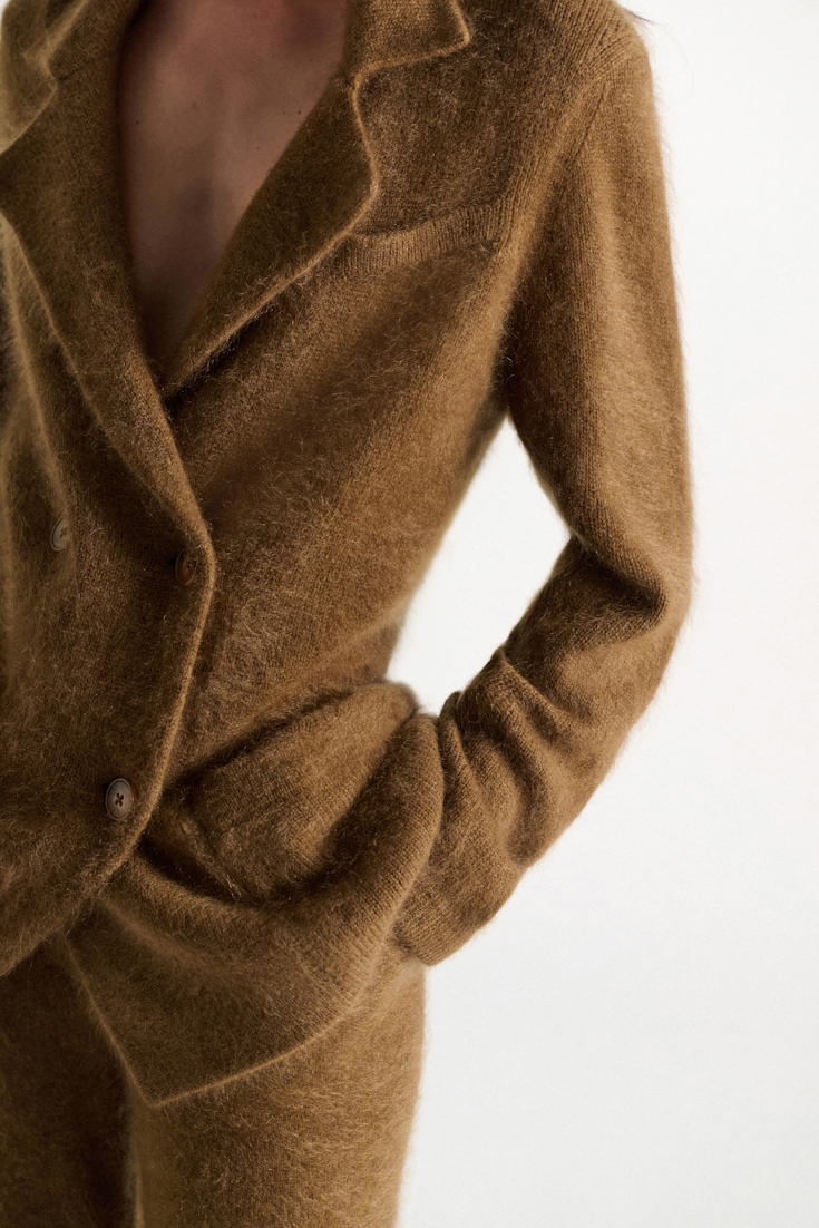 Dorothee Schumacher Zweireiher-Blazer aus Merino und Kaschmir porcini Model Detail View