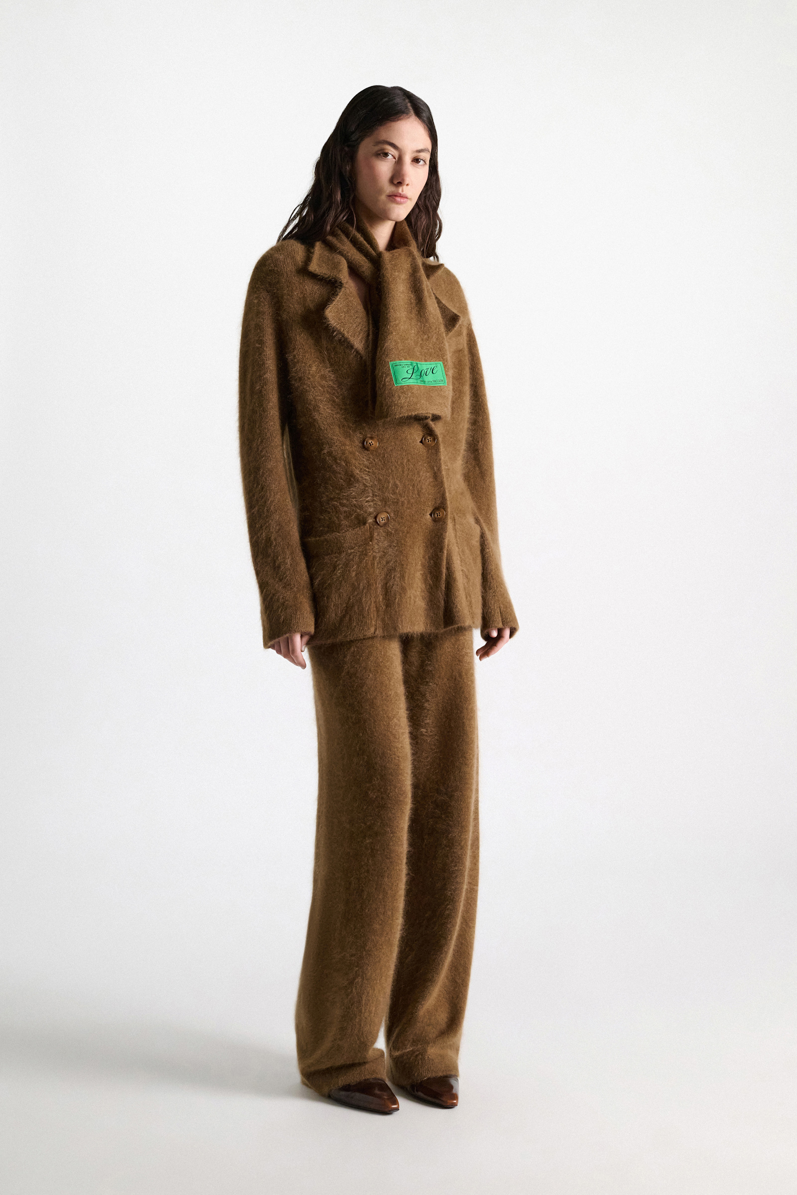 Dorothee Schumacher Schal aus Merino und Kaschmir porcini Model Detail View