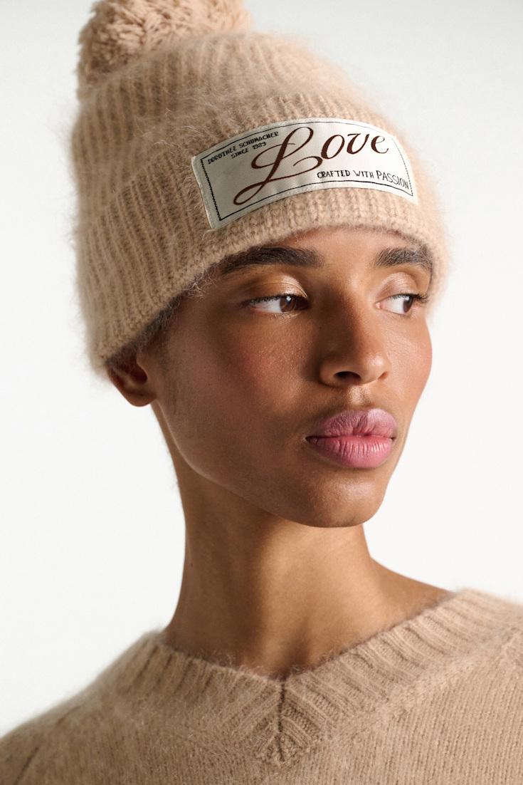 Dorothee Schumacher Mütze aus Merino und Kaschmir make up Model Detail View